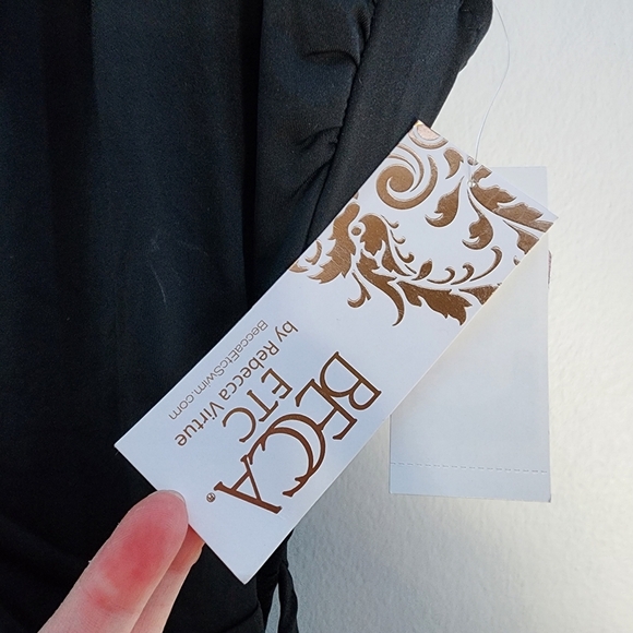 Becca One Piece Swim Suit NWT Size 2X Black - Picture 3 of 6